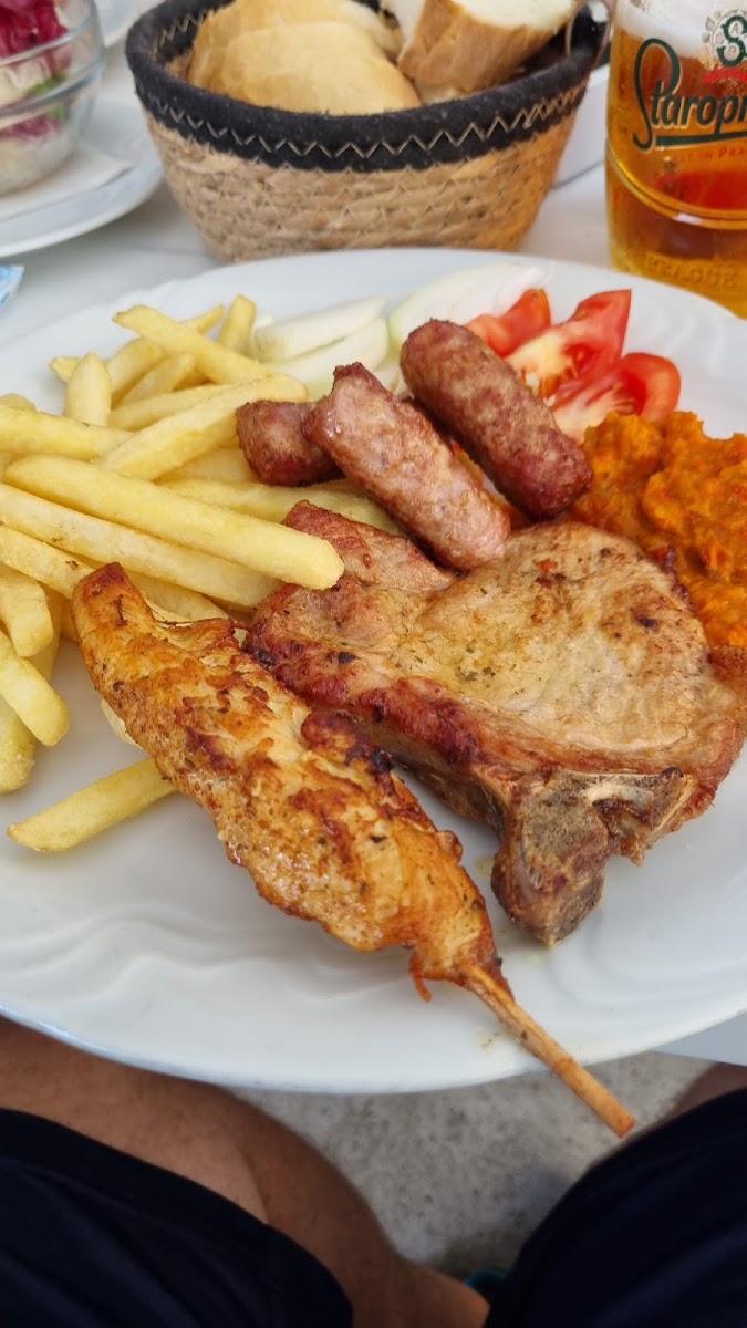 Gostilna Peter Badovinac Peter Badovinac S.p.-10